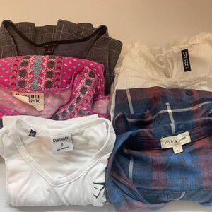 Lot of 5 Womens Top Blouse Medium Cloth & Stone Gymshark Savanna Jane Ann taylor